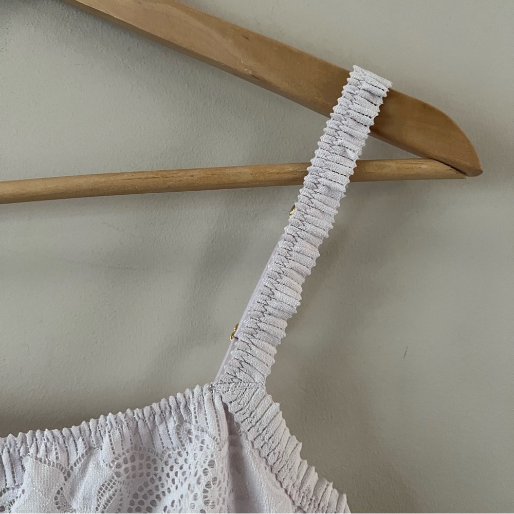 Aerie Semi Sheer floral lace bralette Ladies size medium Light purple lavender - Picture 9 of 9
